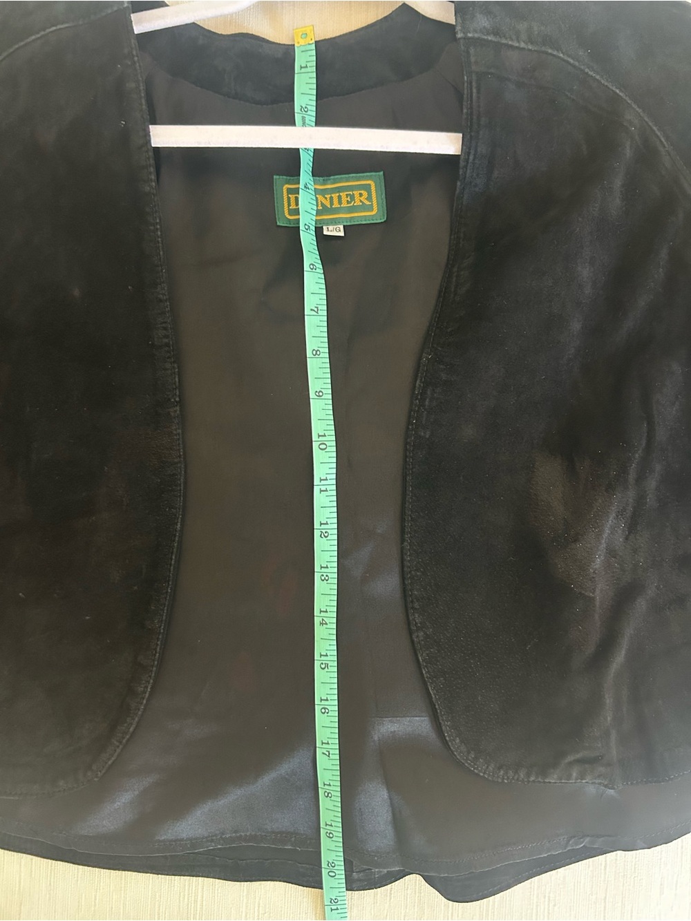Danier Black Suede Cropped Swing Jacket Size Large - Picture 6 of 6
